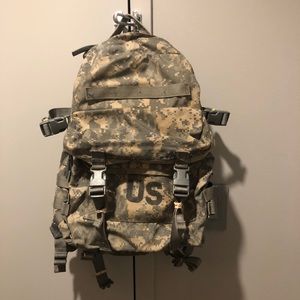😭 She’s Beautiful - Backpack Military
